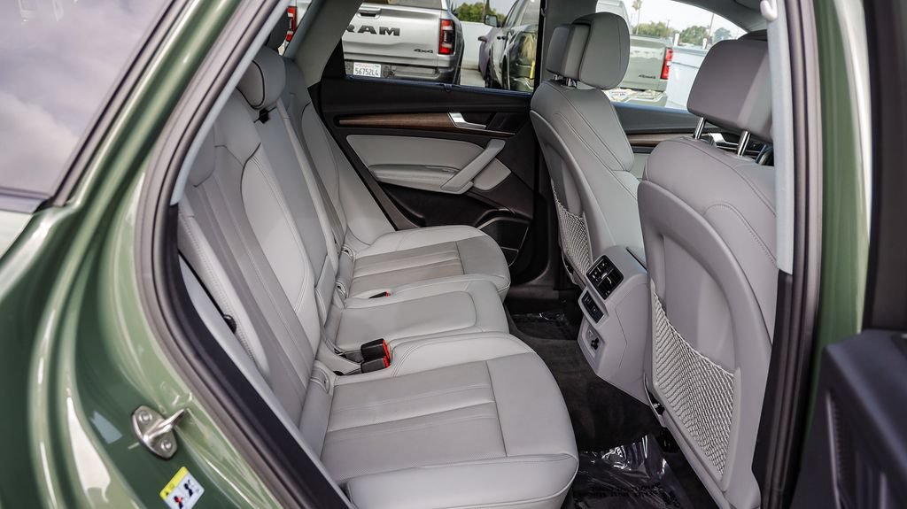 Used 2023 Audi Q5 e Premium Plus w/ Premium Plus Package AWD/4WD image 20