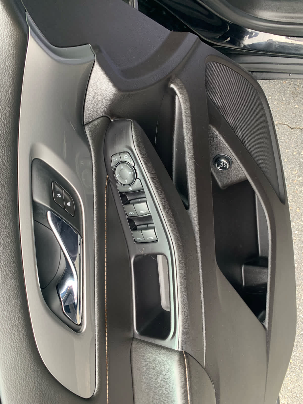 Used 2019 Chevrolet Traverse LT FWD image 13