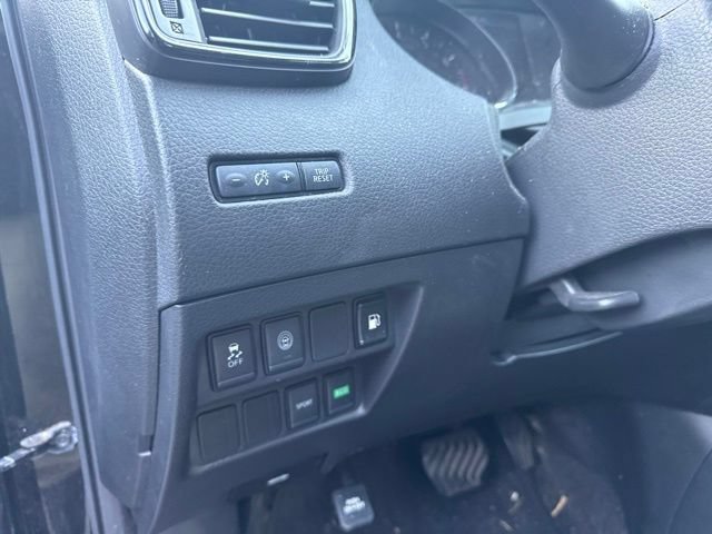 Used 2020 Nissan Rogue S FWD image 8