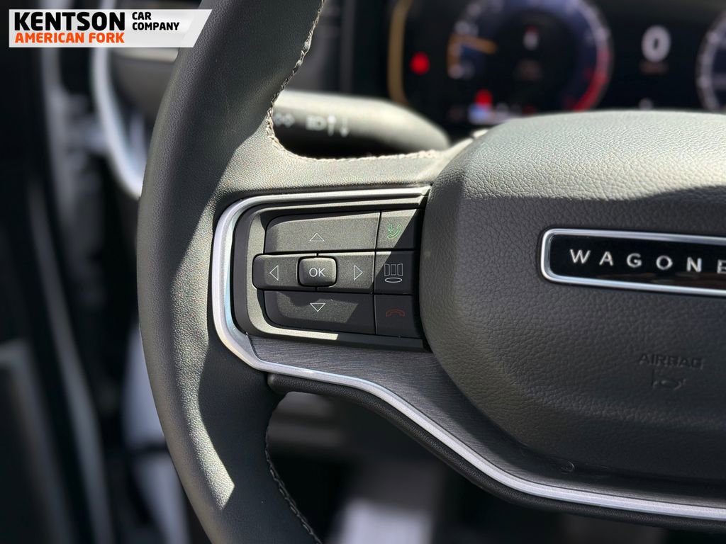 Used 2025 Jeep Wagoneer 4WD image 21