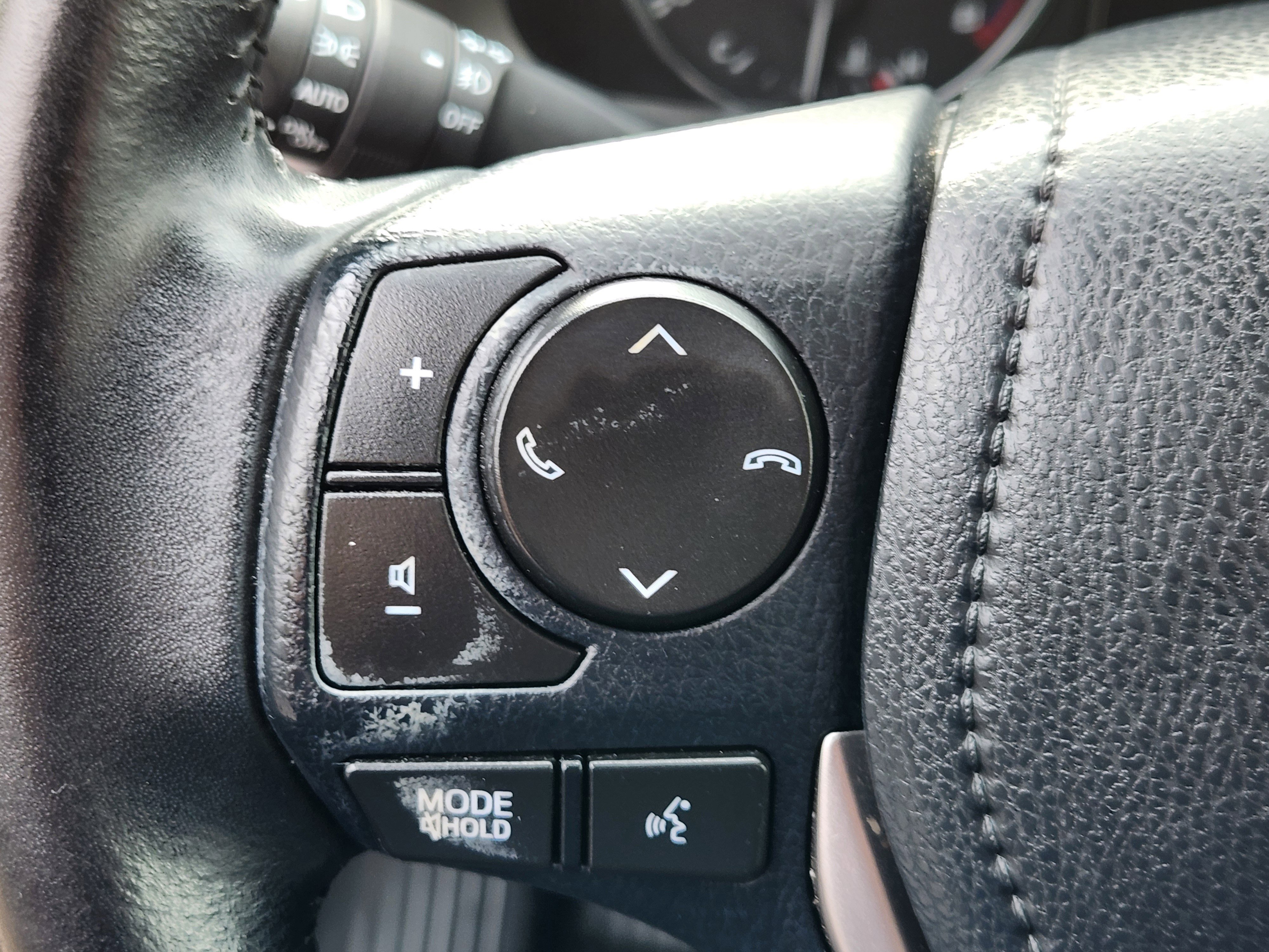 Used 2018 Toyota RAV4 Limited w/ All Weather Liner Package image 24