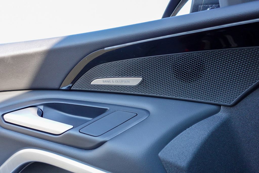 New 2025 Audi Q5 Premium Plus image 16