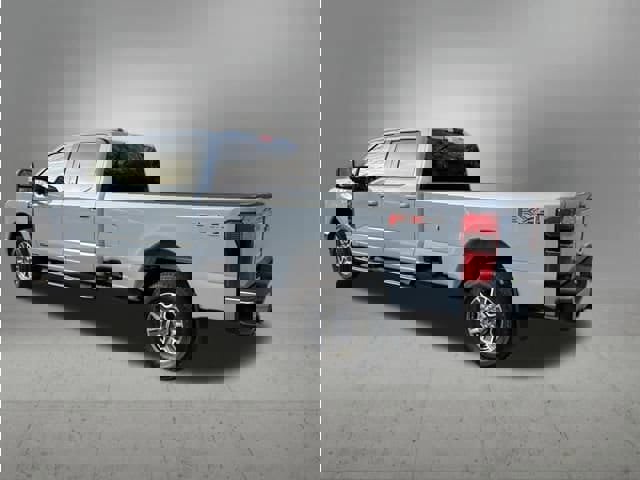 Used 2025 Ford F350 Lariat w/ FX4 Off-Road Package video 3