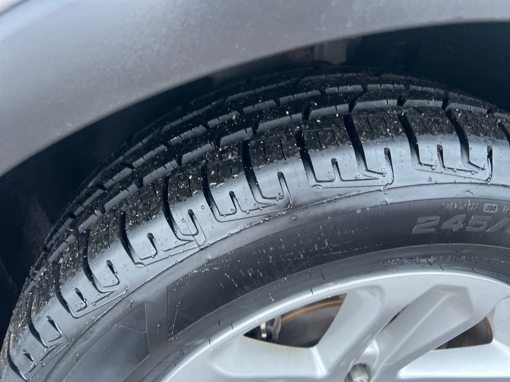 Used 2017 Ford Explorer XLT w/ Equipment Group 202A image 29