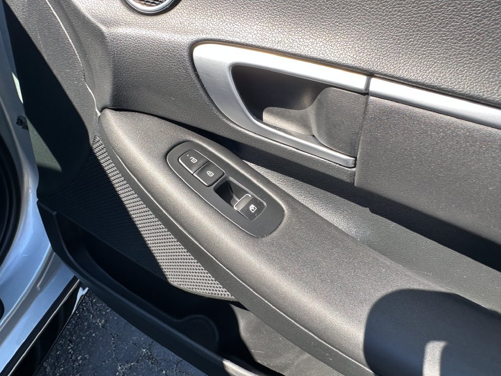 Used 2025 Hyundai Sonata SEL FWD image 17