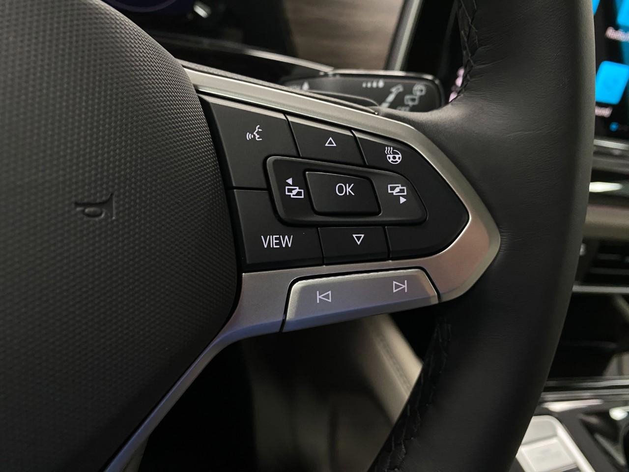 New 2026 Volkswagen Atlas SEL Premium R-Line image 18