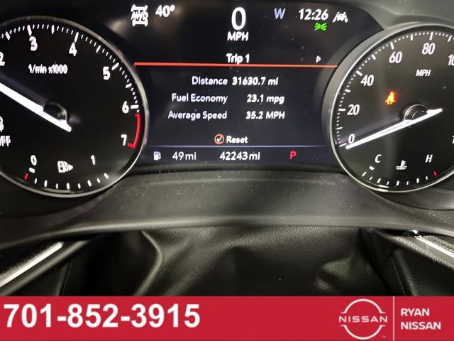 Used 2023 Buick Envision Essence image 3