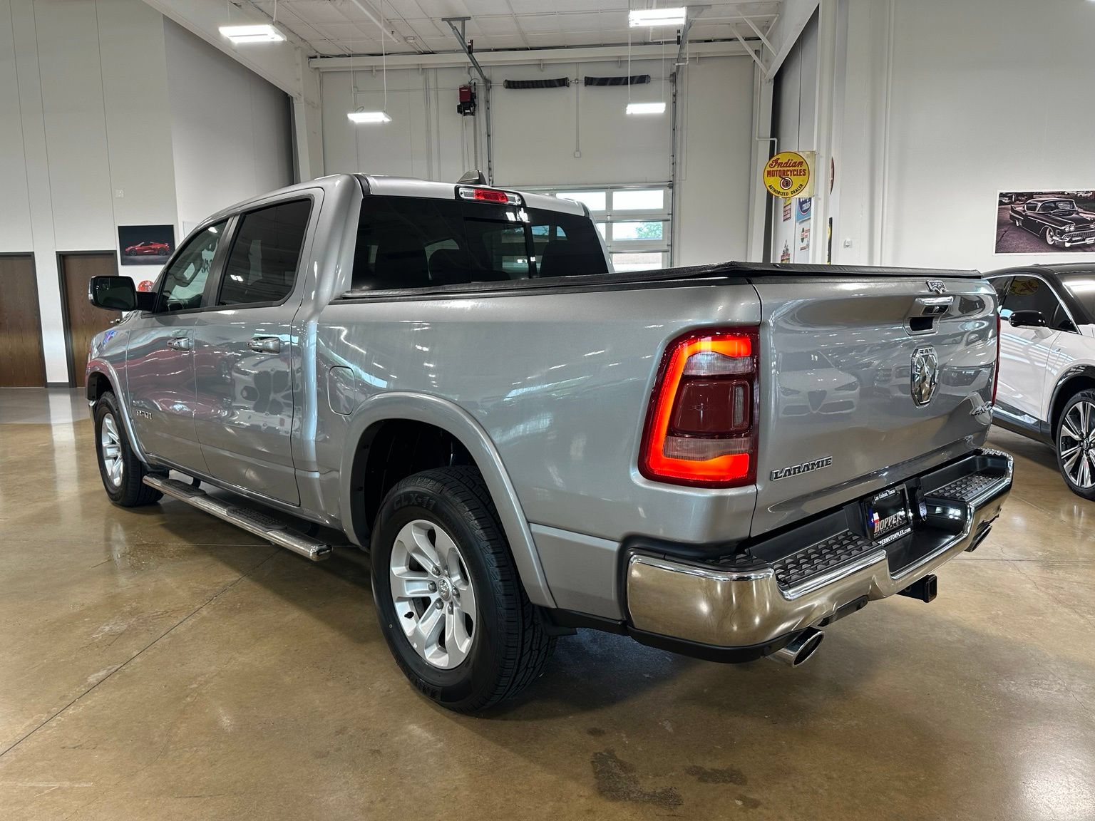 Used 2021 RAM 1500 Laramie AWD/4WD image 5