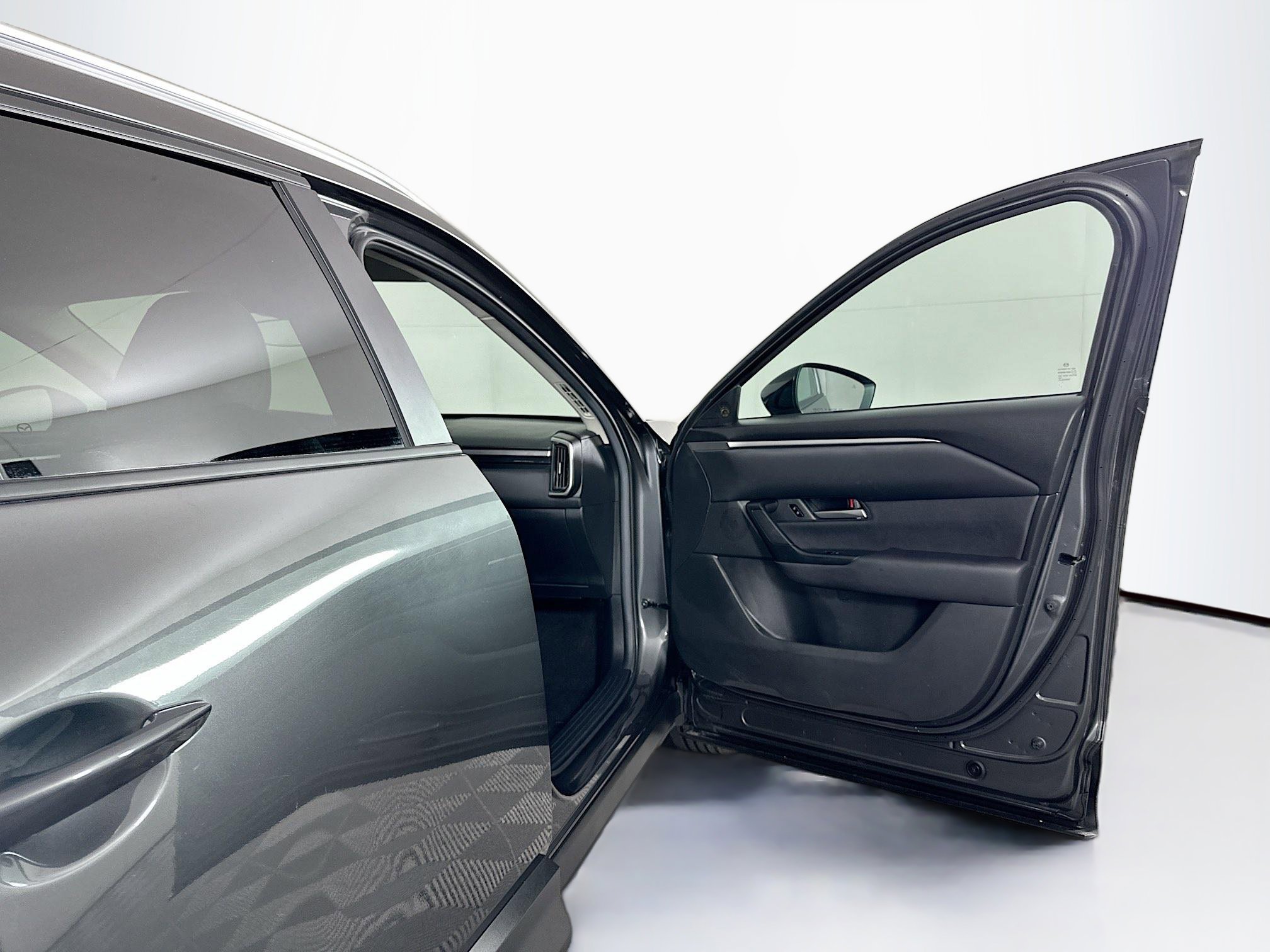 Used 2025 MAZDA CX-50 AWD 2.5 S w/ Preferred Package image 31