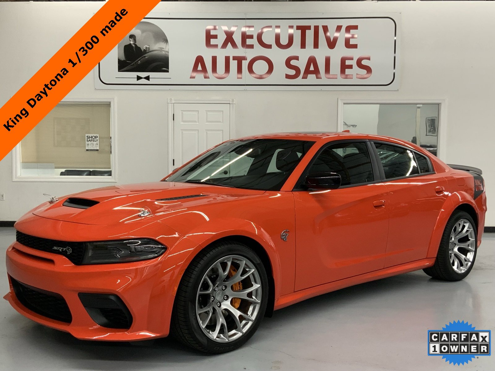 Used 2023 Dodge Charger SRT Hellcat image 1