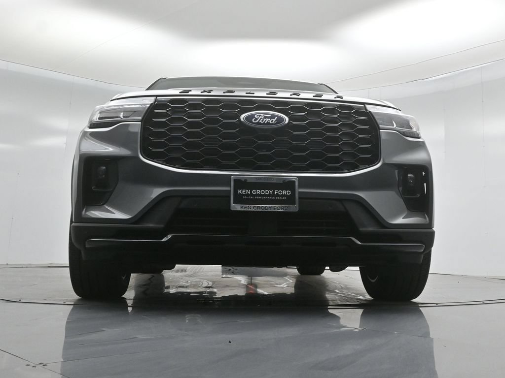 New 2026 Ford Explorer ST-Line w/ ST-Line Street Pack RWD image 44
