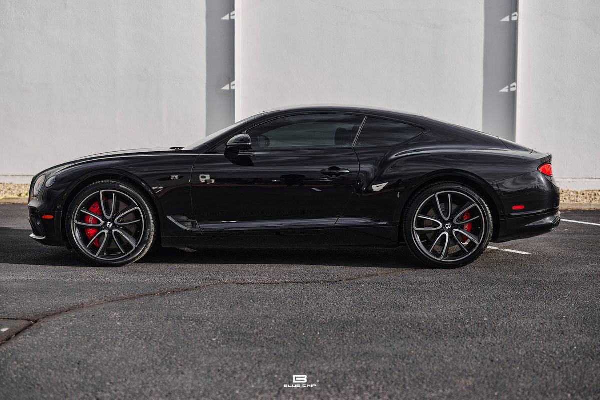 Used 2020 Bentley Continental GT image 4