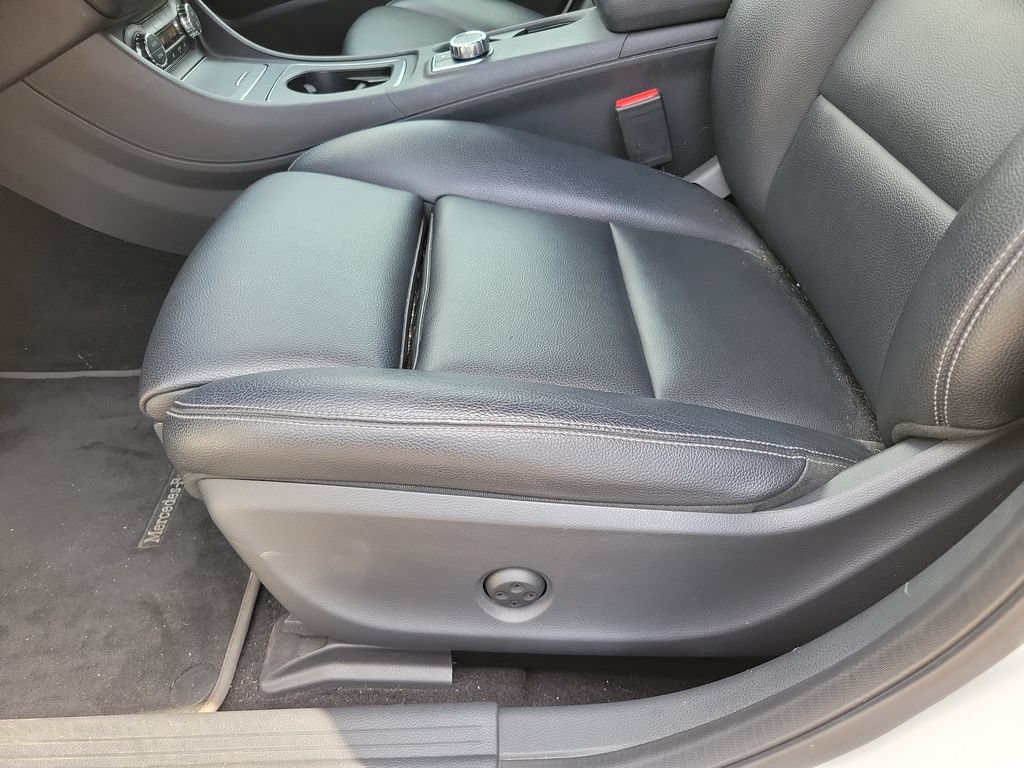 Used 2019 Mercedes-Benz GLA 250 image 13