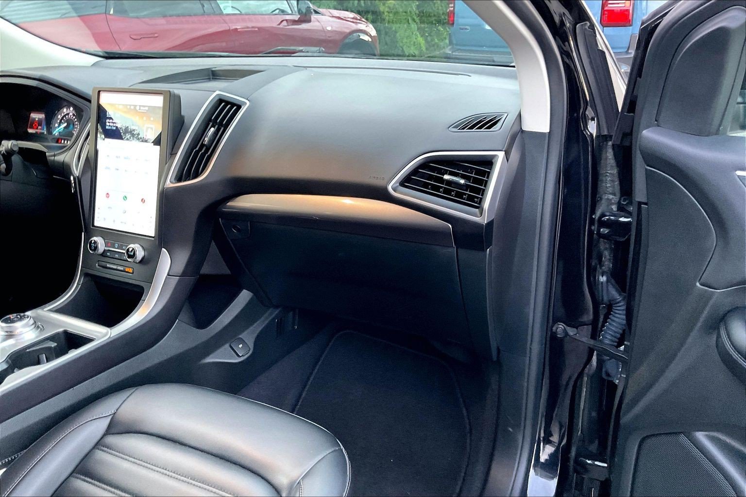 Certified 2024 Ford Edge SEL w/ Convenience Package AWD/4WD image 16