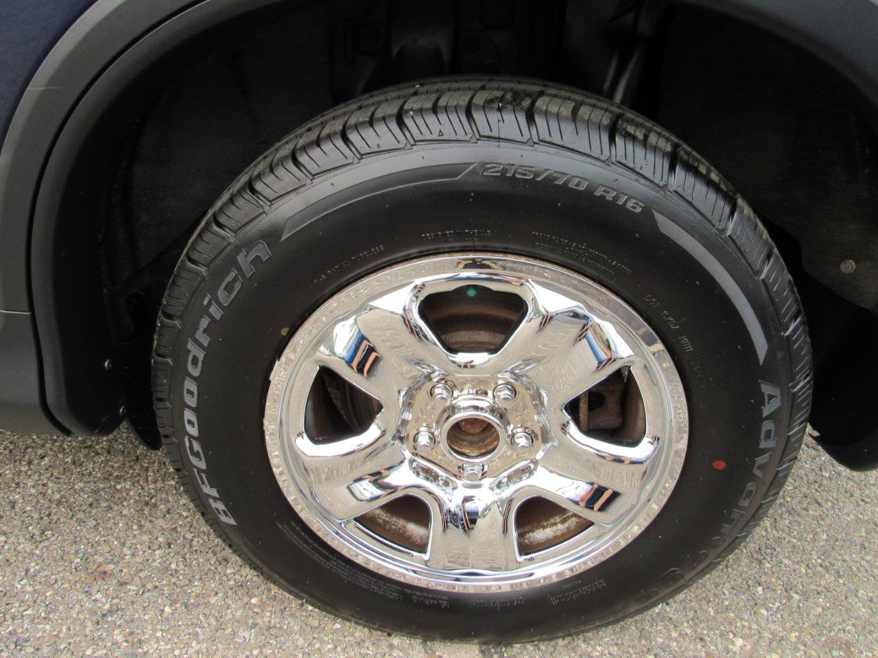 Used 2015 Honda CR-V LX image 11
