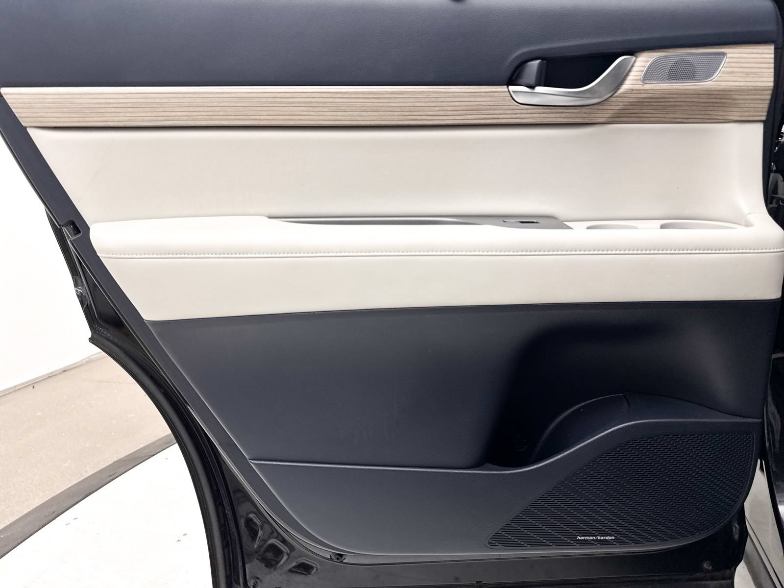 Used 2022 Hyundai Palisade Limited FWD image 34