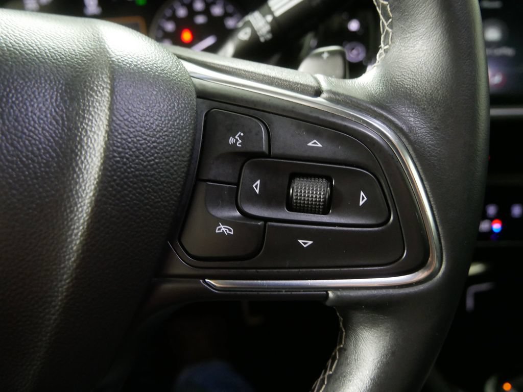 Used 2023 Buick Envision Essence w/ Sport Touring Package AWD/4WD image 24