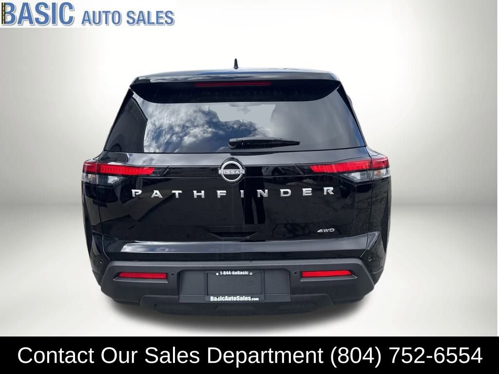 Used 2025 Nissan Pathfinder S image 8