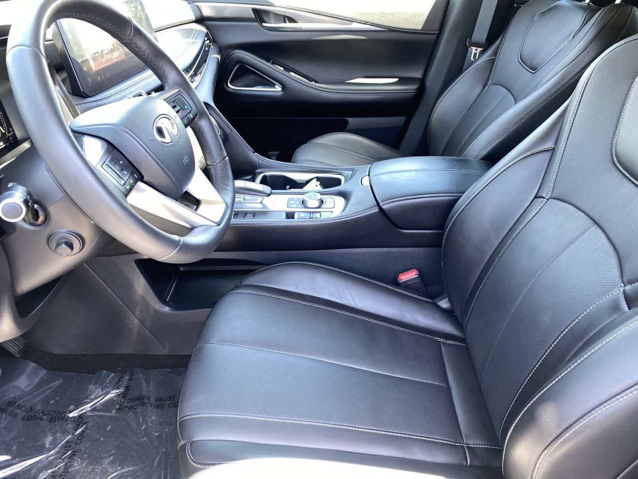 Certified 2026 INFINITI QX60 Luxe w/ Cargo Package FWD image 28