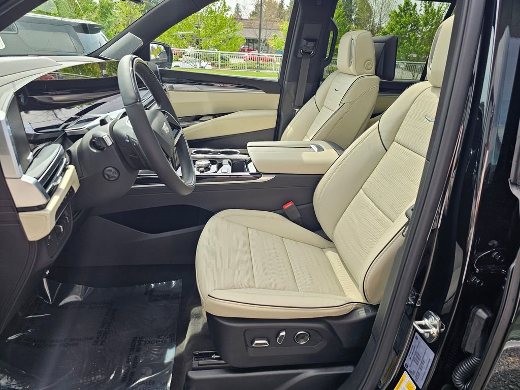 New 2026 Cadillac Escalade ESV Sport AWD/4WD image 23