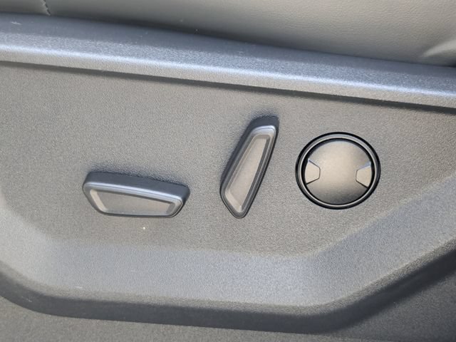 Used 2025 Ford Expedition Active AWD/4WD image 28