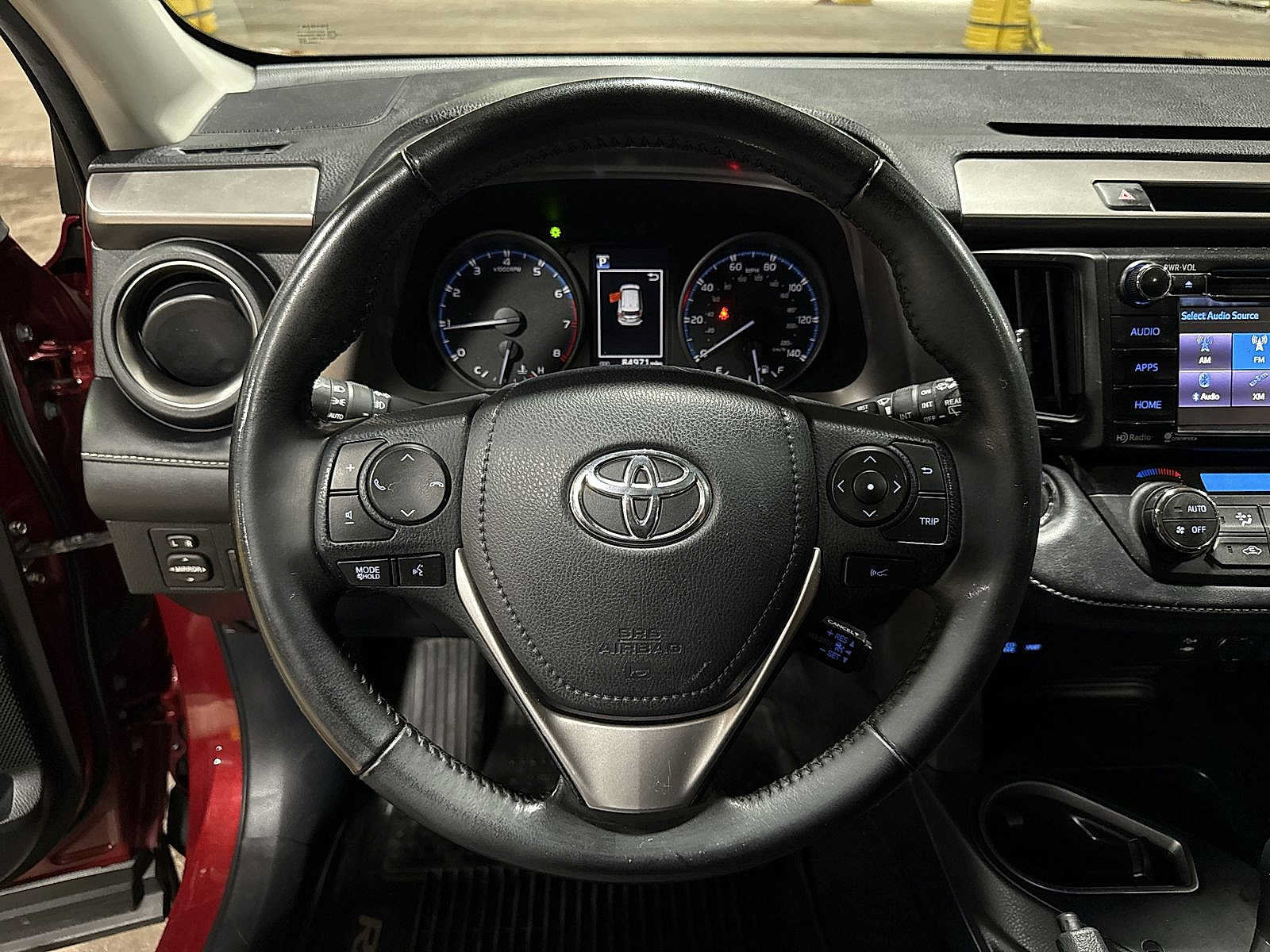 Used 2018 Toyota RAV4 XLE w/ Plus Extra Value Package AWD/4WD image 18