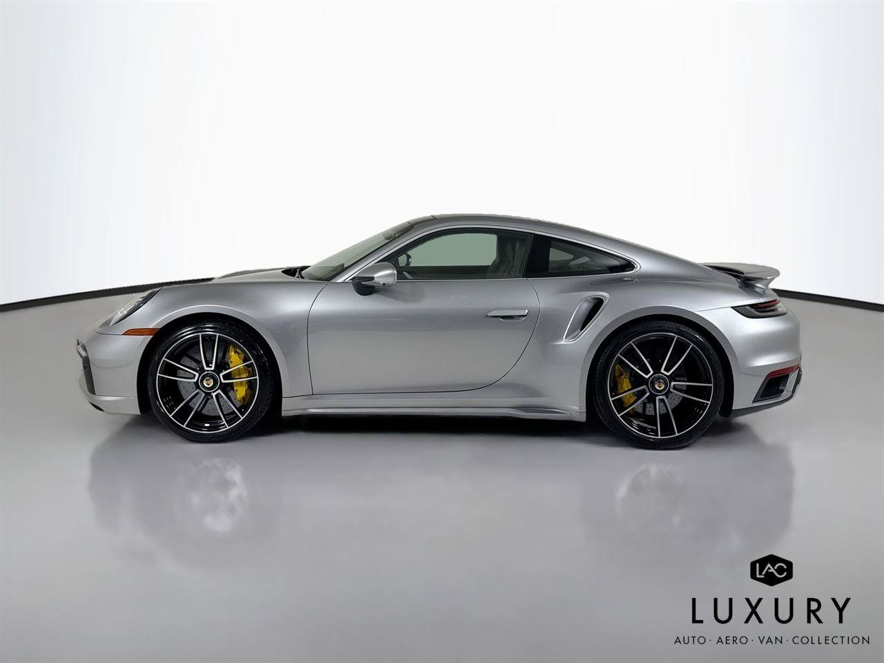 Used 2021 Porsche 911 Turbo S AWD/4WD image 9