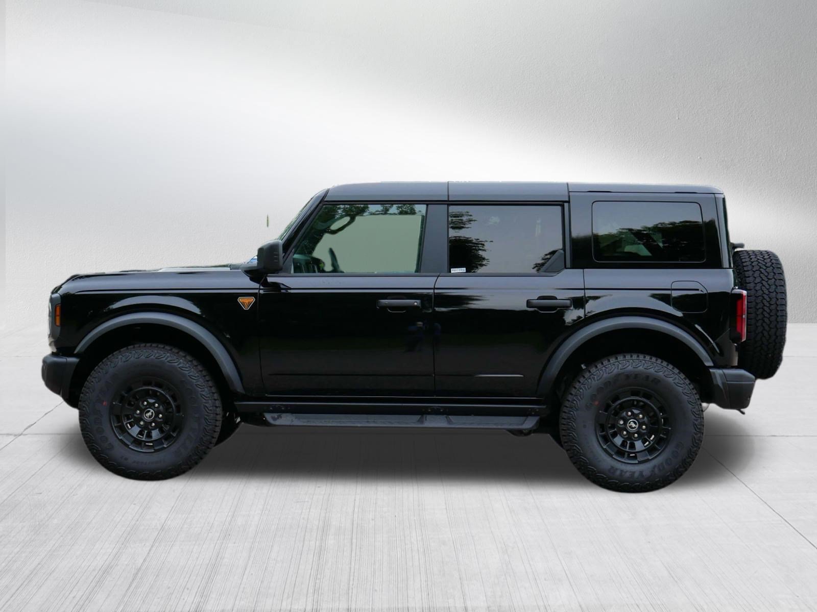 Used 2026 Ford Bronco Badlands AWD/4WD image 4