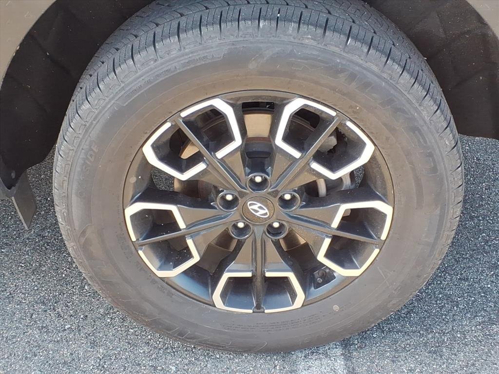 Used 2022 Hyundai Santa Cruz SEL Premium w/ Cargo Package image 7