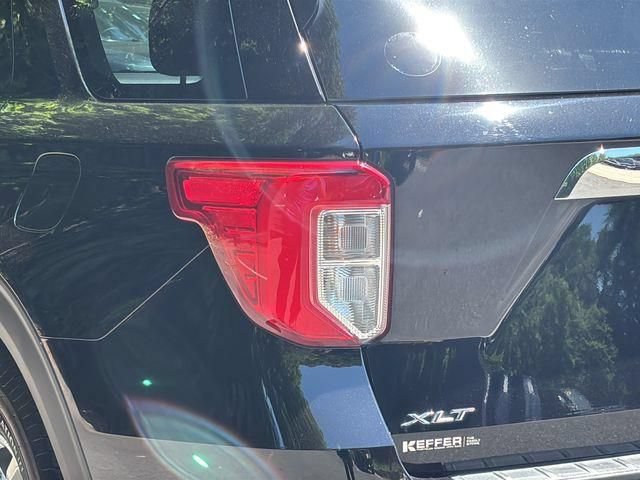Used 2021 Ford Explorer XLT w/ Class III Trailer Tow Package AWD/4WD image 28