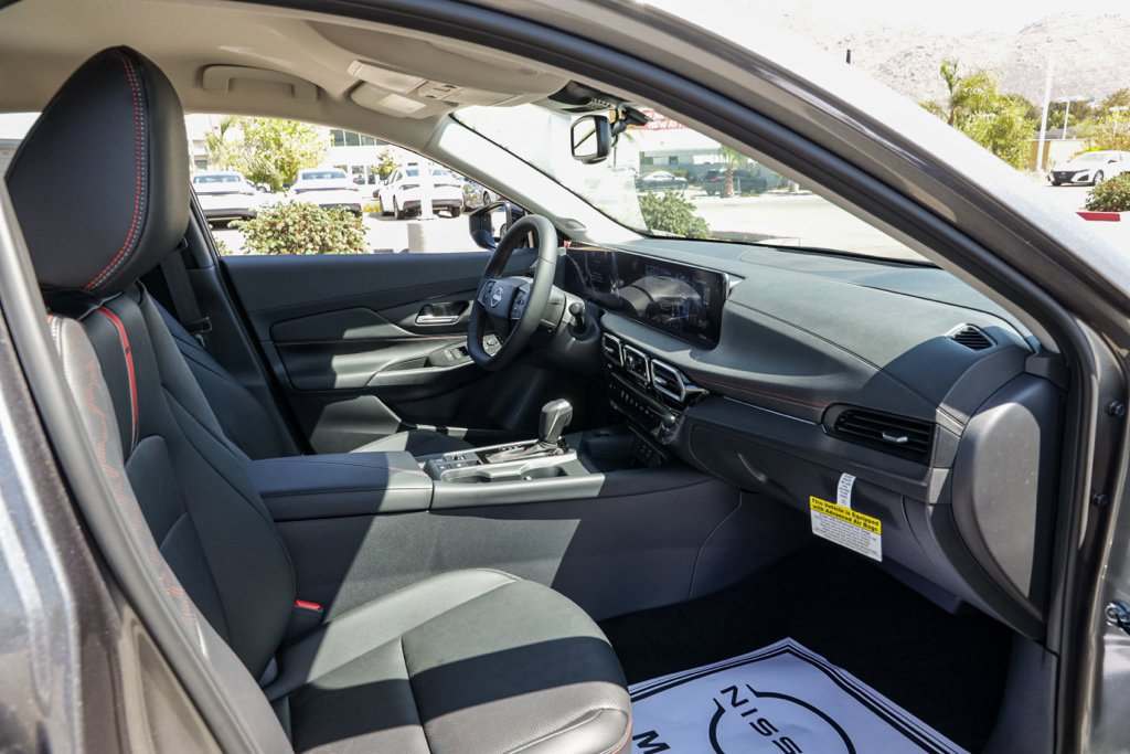 New 2027 Nissan Sentra SR FWD image 21