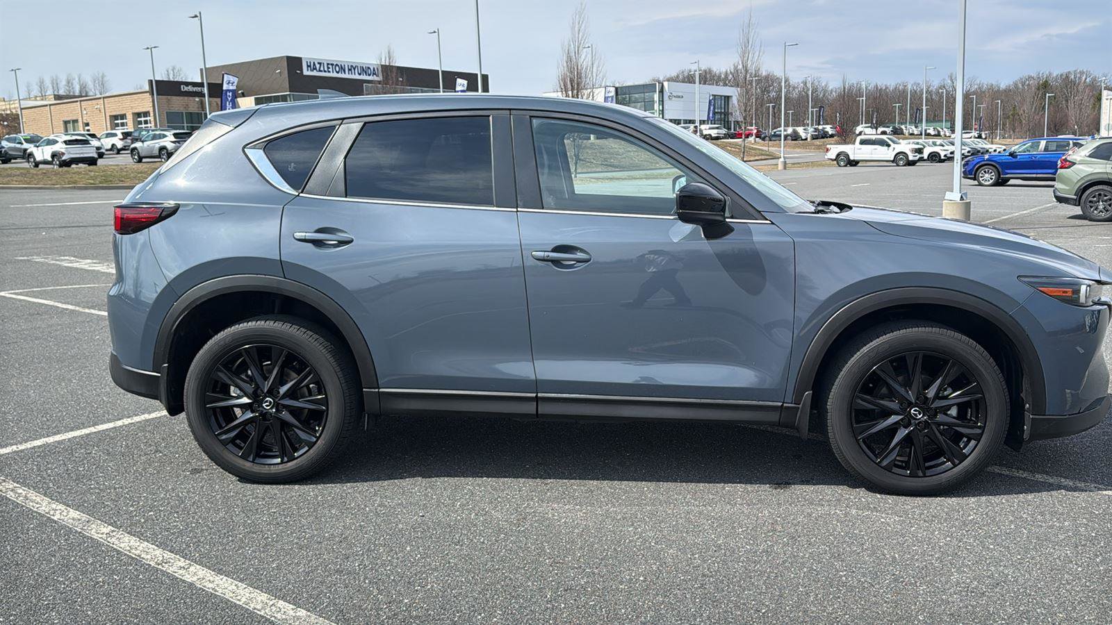 Used 2023 MAZDA CX-5 Carbon Edition image 4