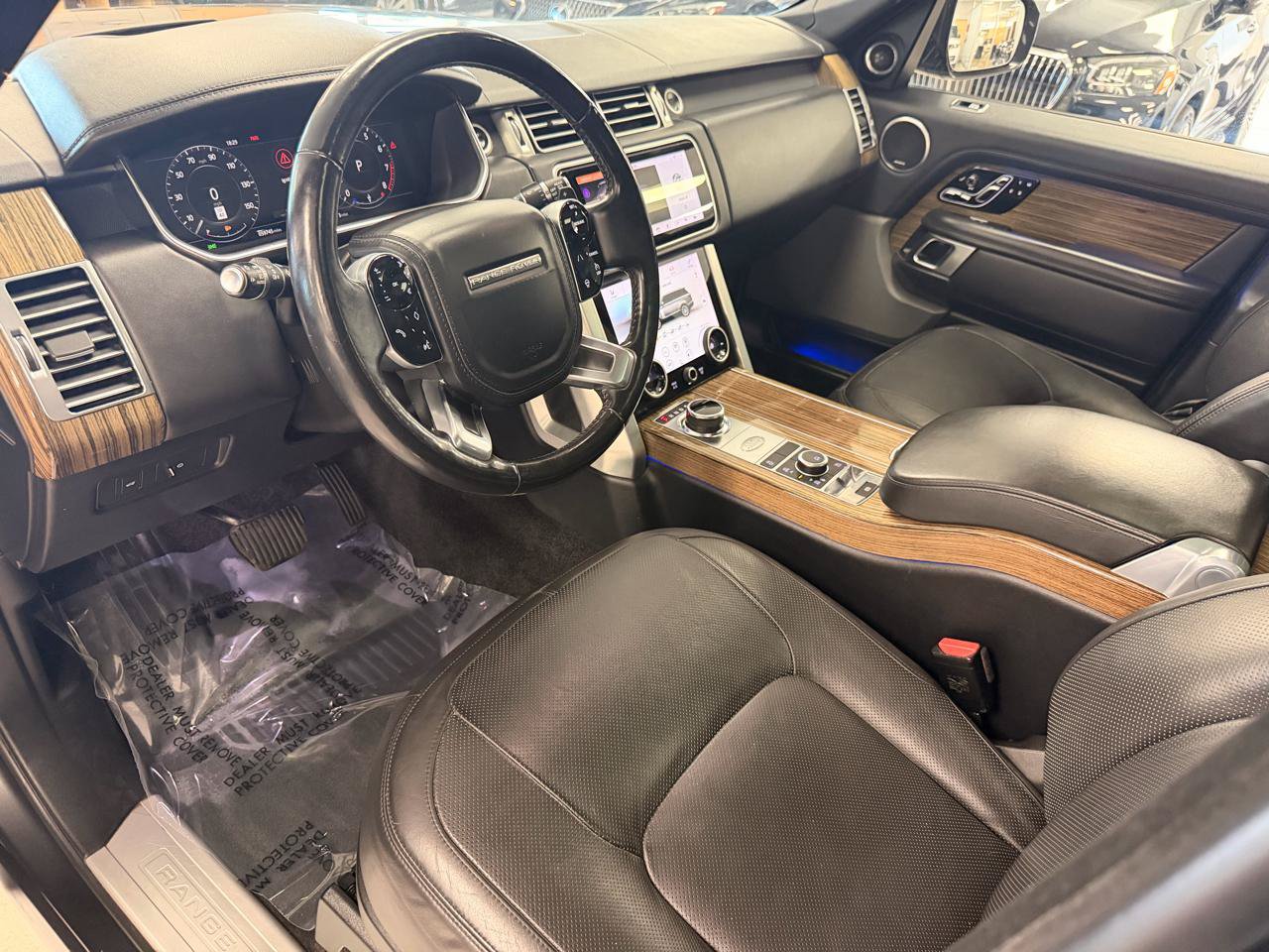 Used 2019 Land Rover Range Rover HSE AWD/4WD image 8