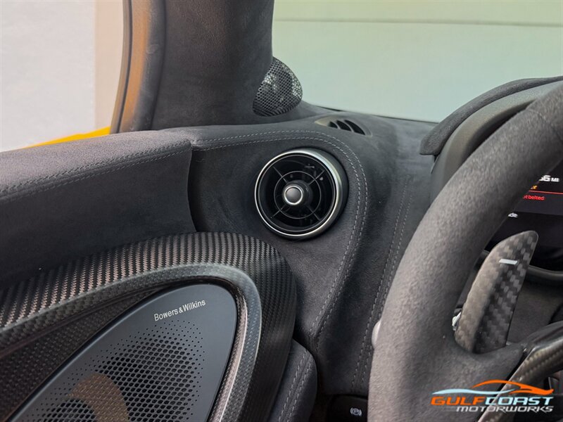 Used 2019 McLaren 600LT RWD image 22