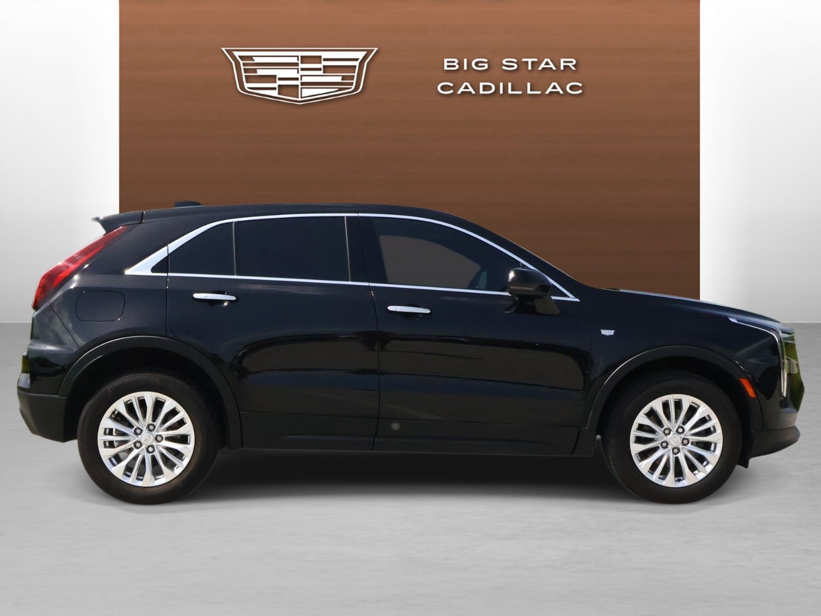 Certified 2024 Cadillac XT4 Luxury FWD image 6