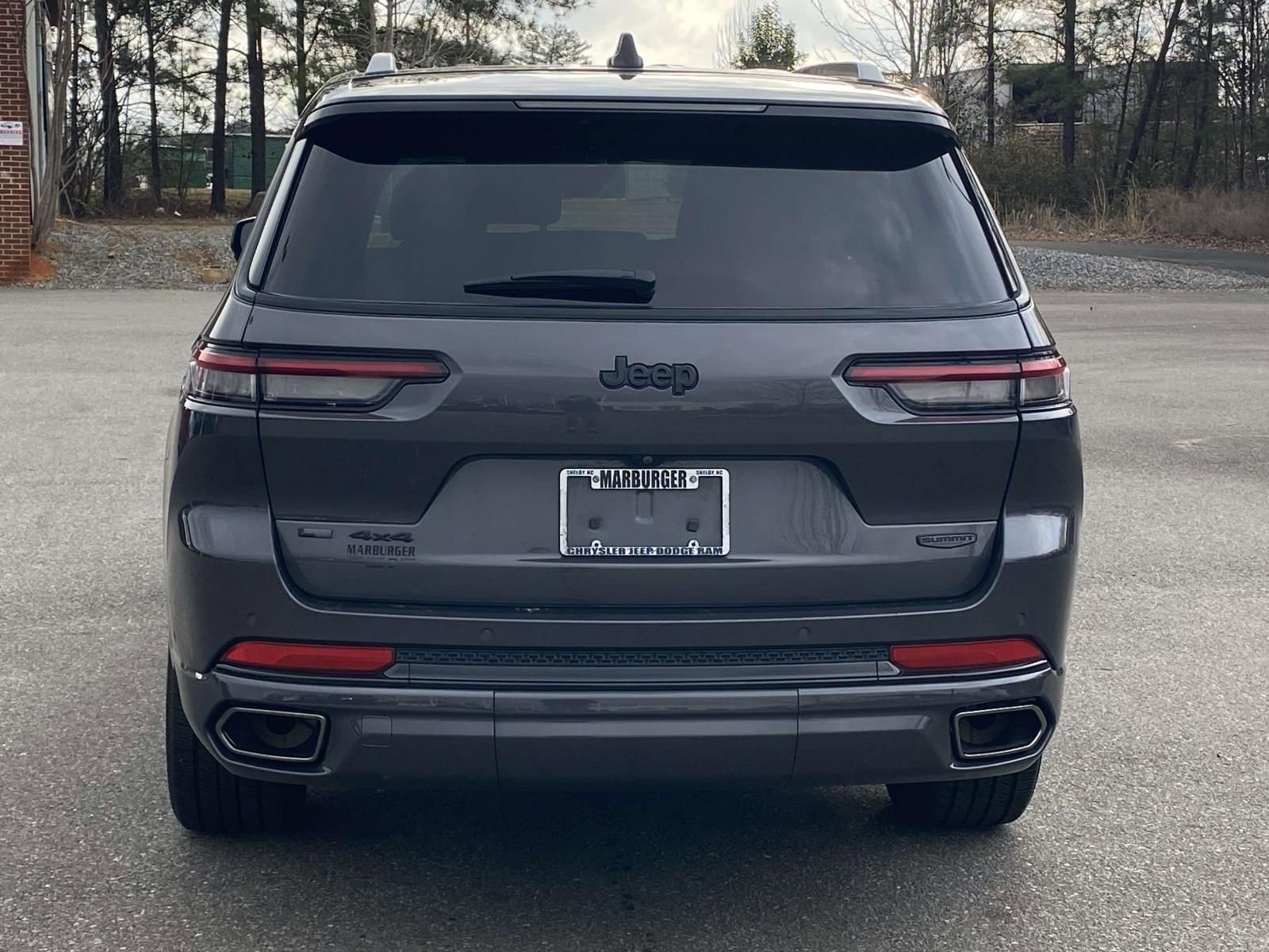 Used 2023 Jeep Grand Cherokee L Summit w/ High Altitude Package image 6