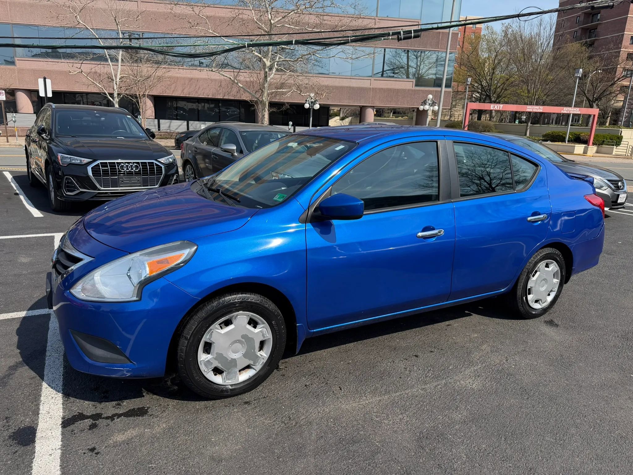 Used 2015 Nissan Versa SV image 7