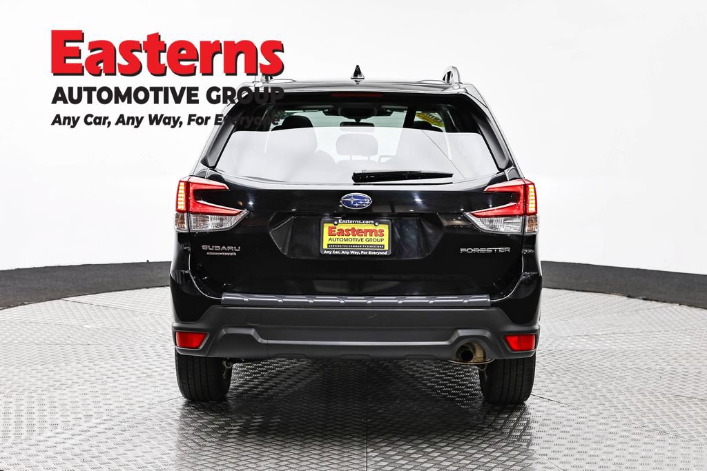Used 2022 Subaru Forester Premium AWD/4WD image 6