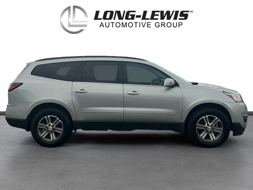 Used 2017 Chevrolet Traverse LT FWD image 8