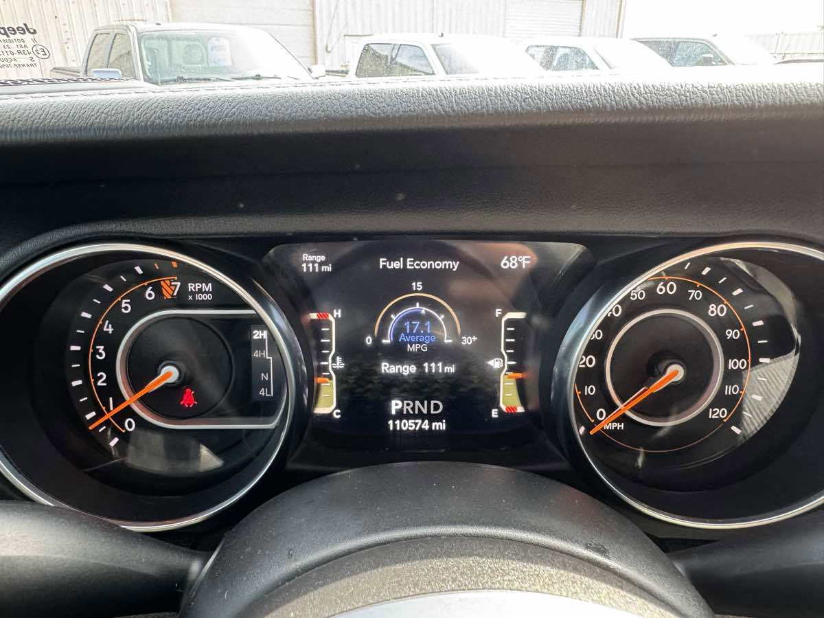 Used 2020 Jeep Gladiator Overland image 27