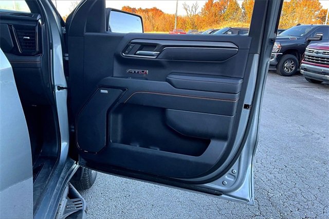 Used 2023 GMC Sierra 1500 AT4 w/ AT4 Premium Package image 29