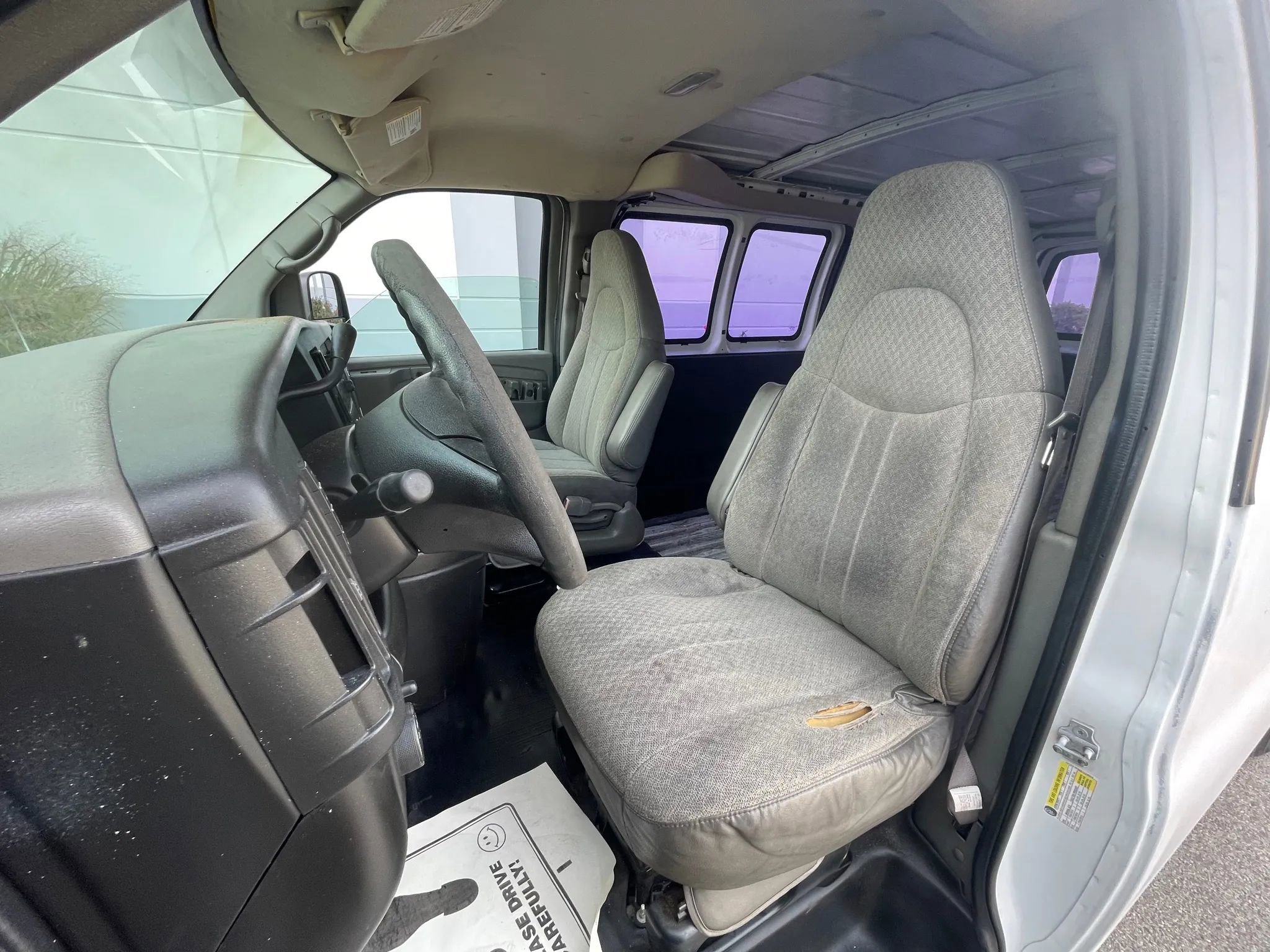 Used 2008 GMC Savana 1500 RWD image 11
