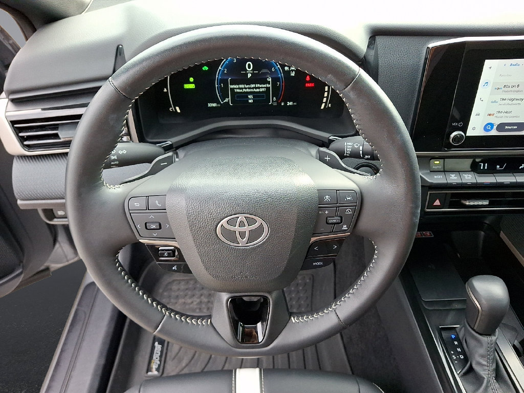 Used 2025 Toyota Camry SE w/ Convenience Package FWD image 22
