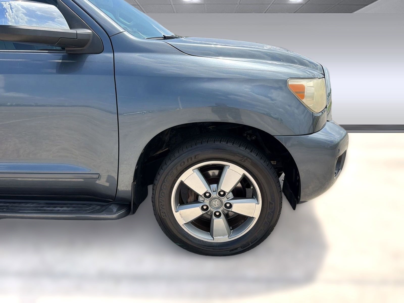 Used 2008 Toyota Sequoia Limited RWD image 11