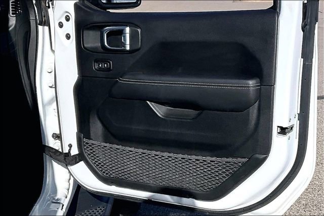 Used 2022 Jeep Wrangler Unlimited Sahara w/ Cold Weather Group image 24