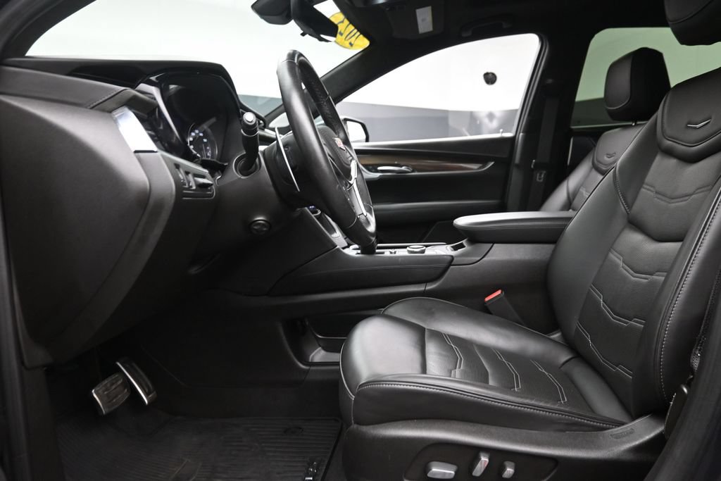 Used 2023 Cadillac XT5 Sportv w/ Platinum Package AWD/4WD image 17