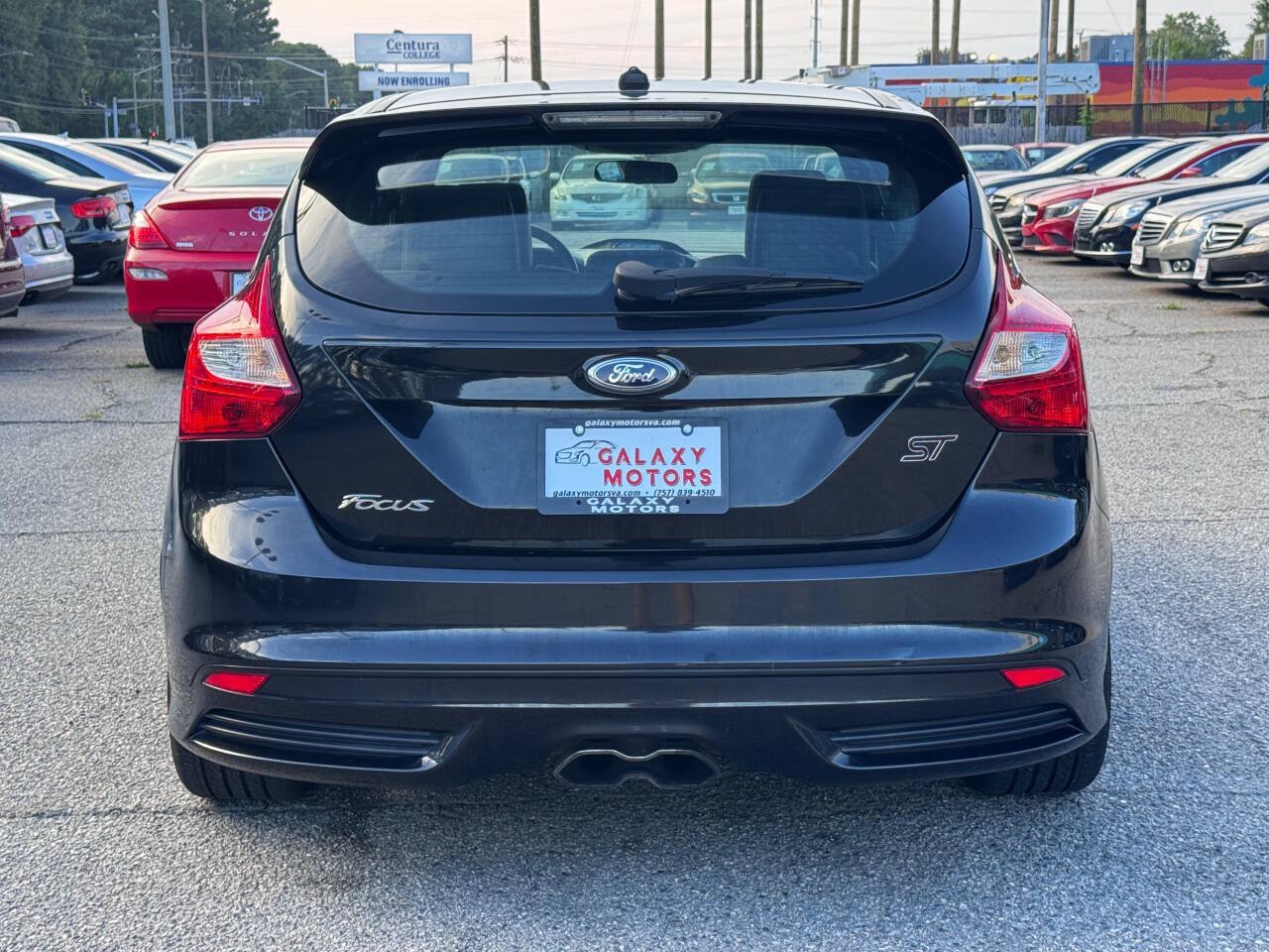Used 2014 Ford Focus ST w/ Equipment Group 202A FWD image 8