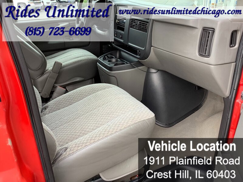 Used 2006 Chevrolet Express 3500 Extended Passenger w/ LT Preferred Equipment Group RWD image 24