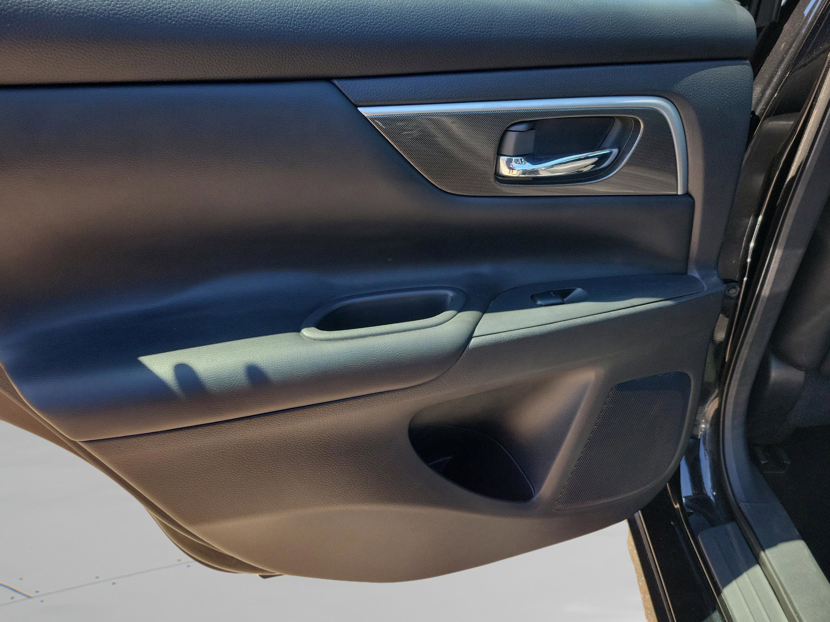 Used 2015 Nissan Altima 2.5 SL w/ Moonroof Package FWD image 21