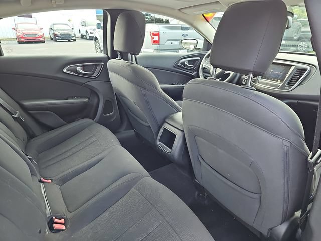 Used 2016 Chrysler 200 Limited w/ Anniversary Edition FWD image 13